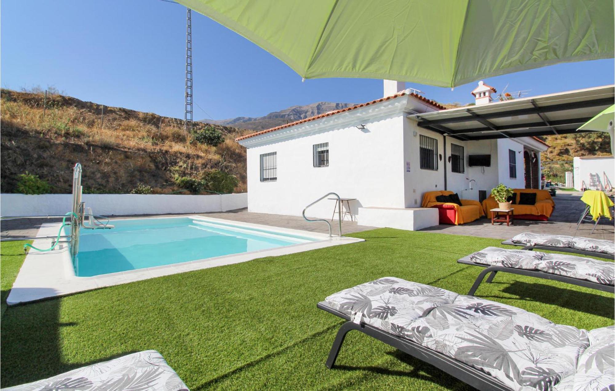 4 Bedroom Gorgeous In Holiday home